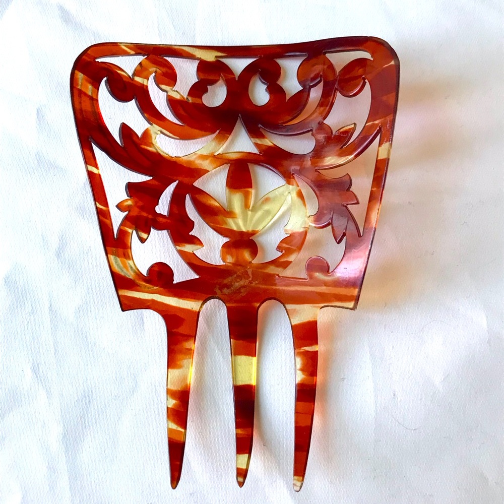 Valencia Celluloid Tortoiseshell Hair Comb - Picture 2 of 6
